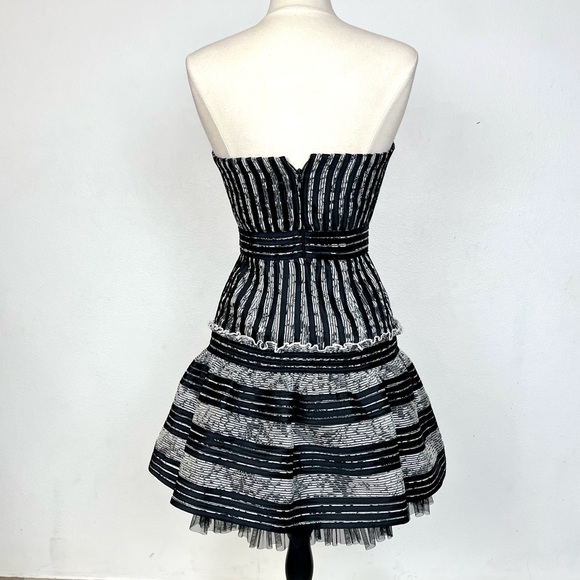 BCBGMaxAzria Madeline Strapless
Cocktail Party Dress Size 8. Boned bodice. - Picture 3 of 12